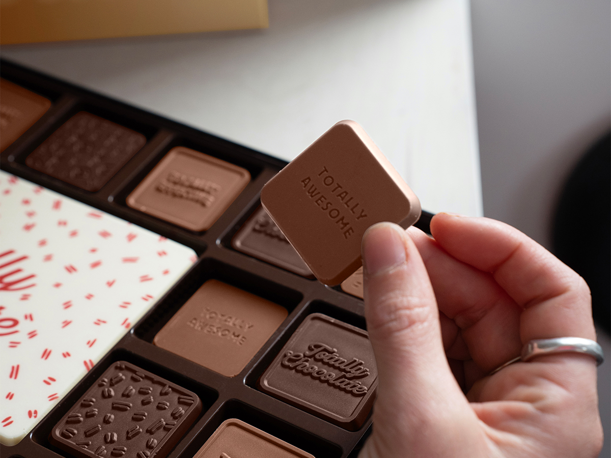 Grand 90-Piece Chocolate Gift Set product image